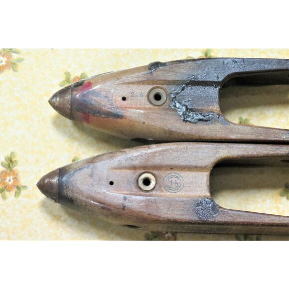 2 Antique Wooden Weaving Loom Shuttles - Picture 3 of 6